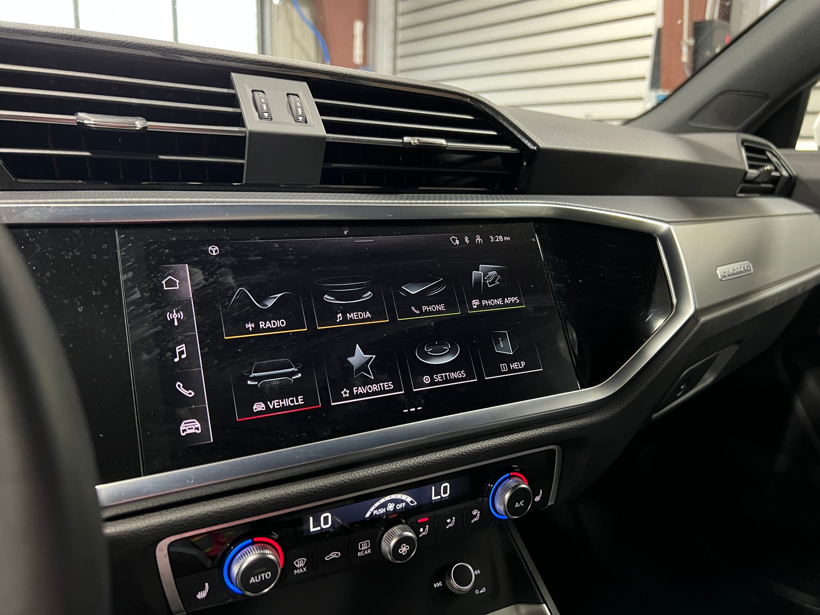 Thumbnail: 2025 Audi Q3 - 3