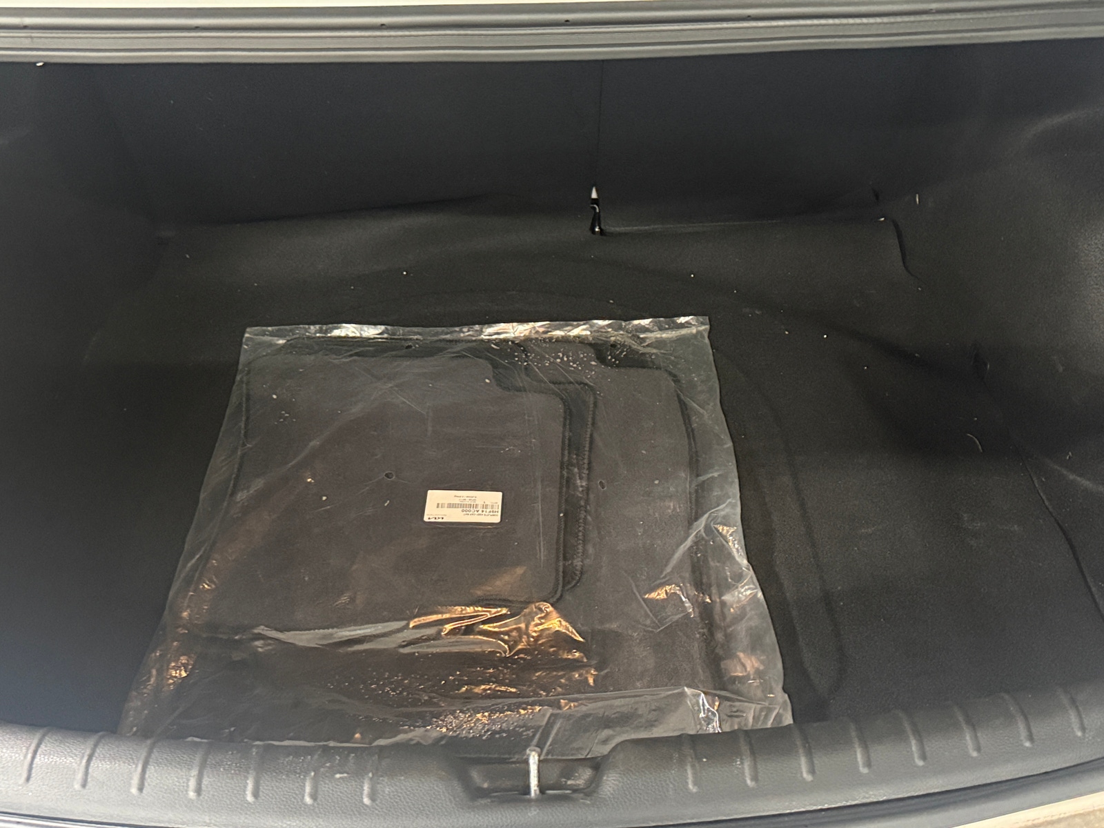 Thumbnail: 2022 Kia Rio - 7