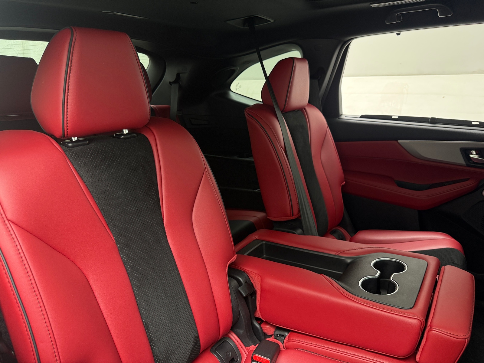 Thumbnail: 2025 Acura MDX - 5