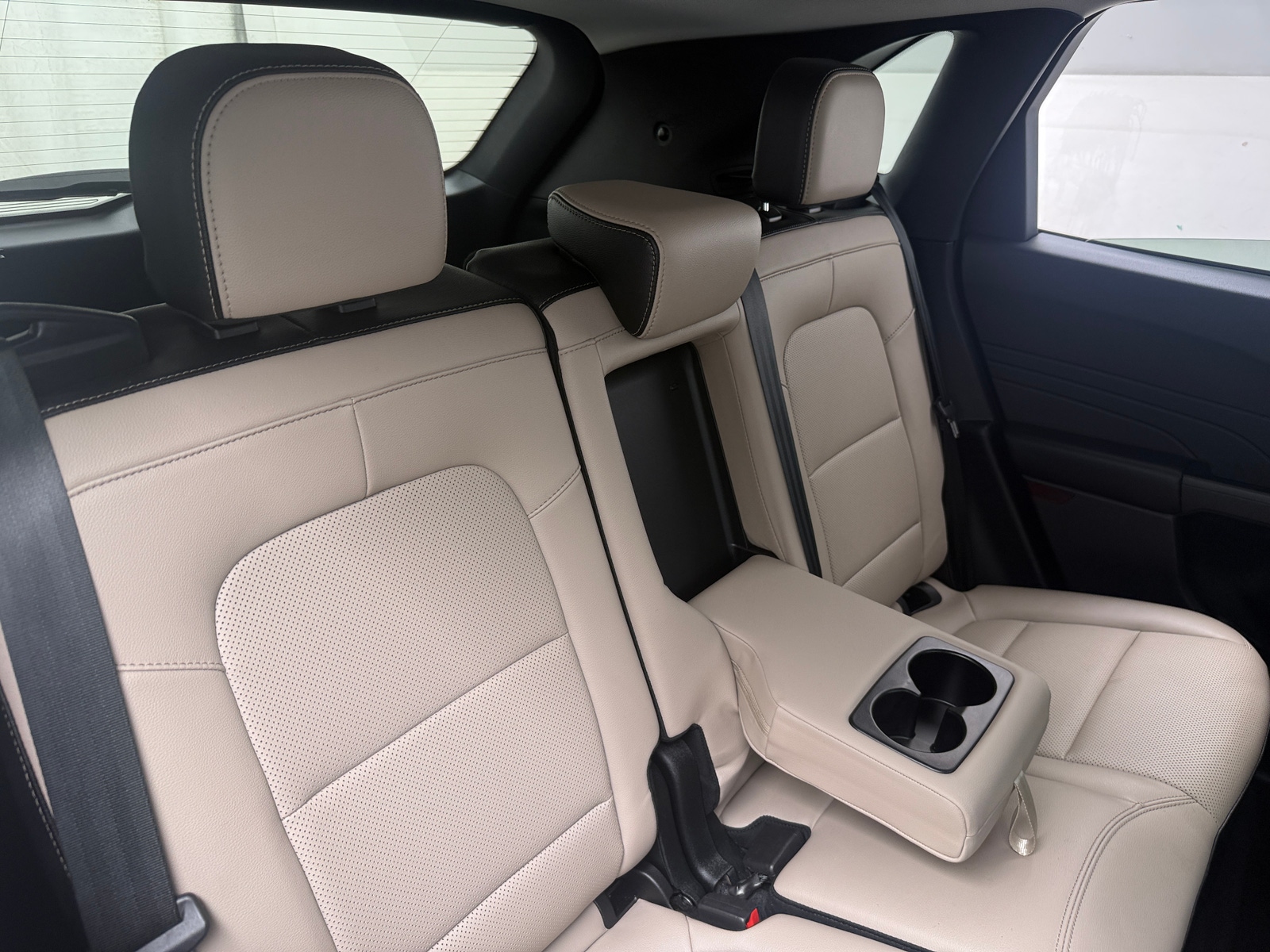 Thumbnail: 2022 Ford Escape - 5