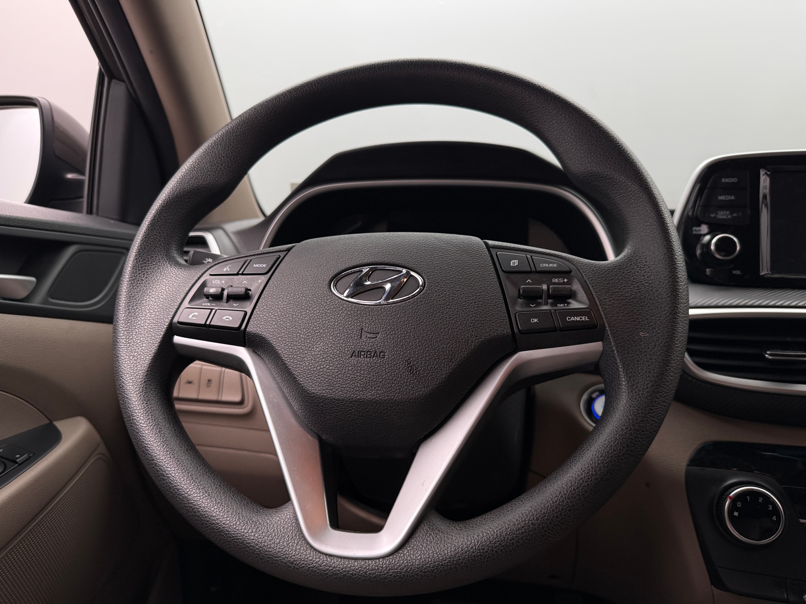 Thumbnail: 2019 Hyundai Tucson - 5