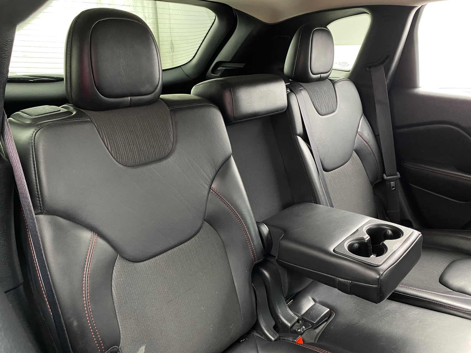 Thumbnail: 2018 Jeep Cherokee - 6