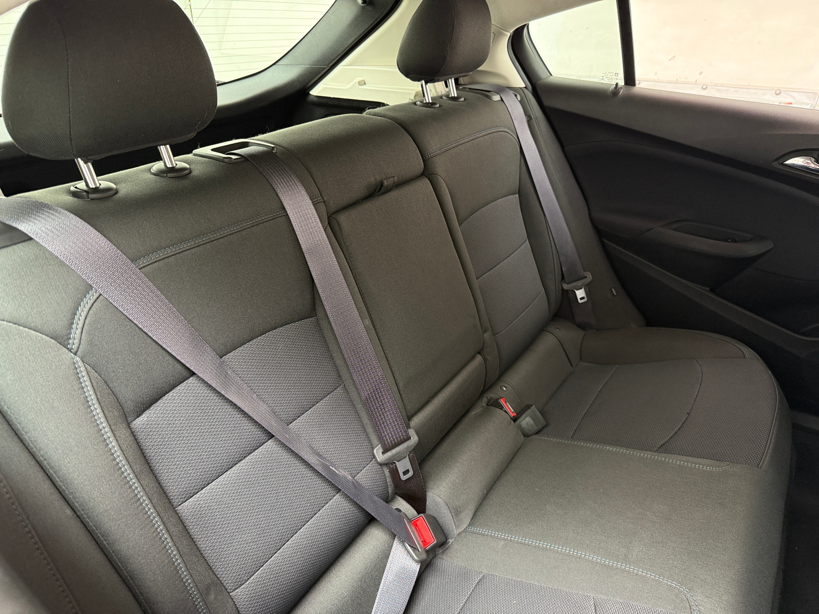 Thumbnail: 2017 Chevrolet Cruze - 6