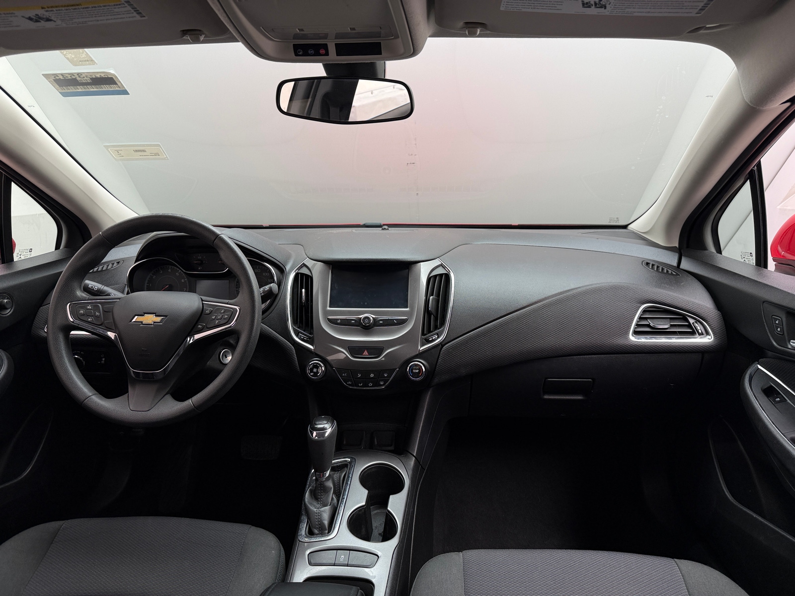 Thumbnail: 2017 Chevrolet Cruze - 3