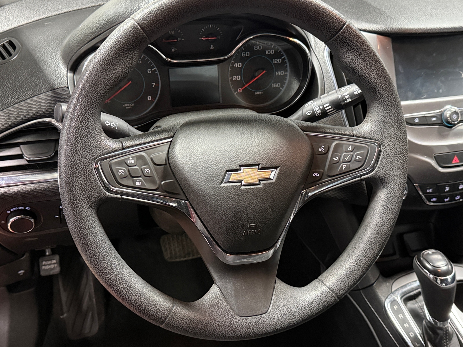 Thumbnail: 2017 Chevrolet Cruze - 5