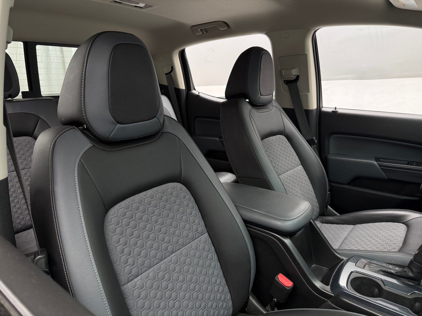 Thumbnail: 2017 Chevrolet Colorado - 2