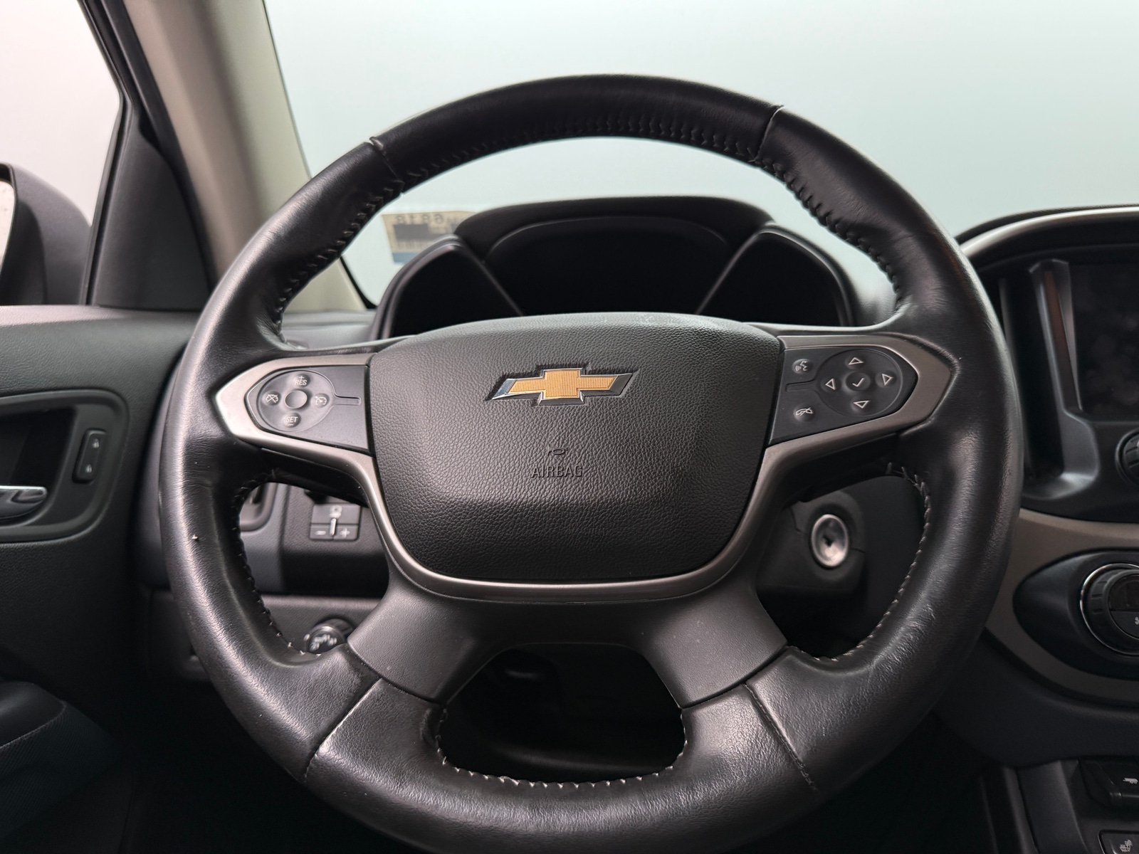 Thumbnail: 2017 Chevrolet Colorado - 5