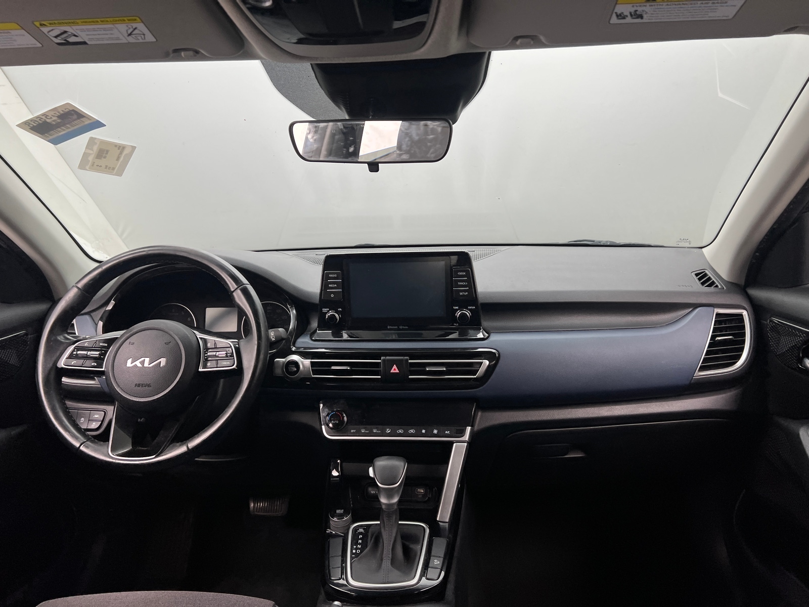 Thumbnail: 2023 Kia Seltos - 3