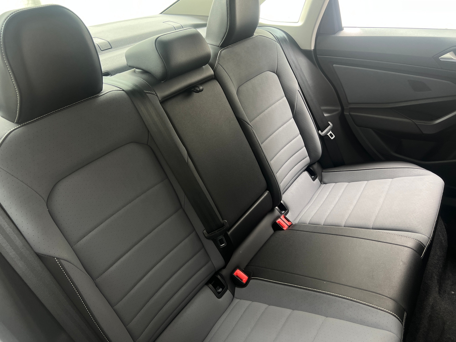 Thumbnail: 2025 Volkswagen Jetta - 6