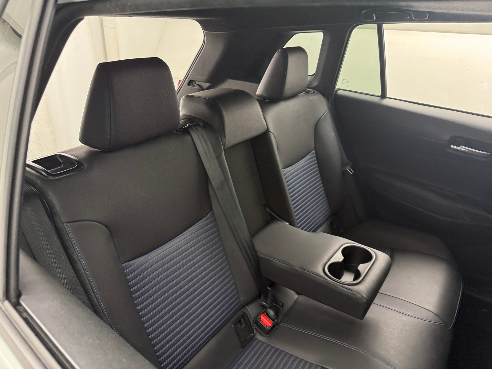 Thumbnail: 2023 Toyota Corolla Cross - 5