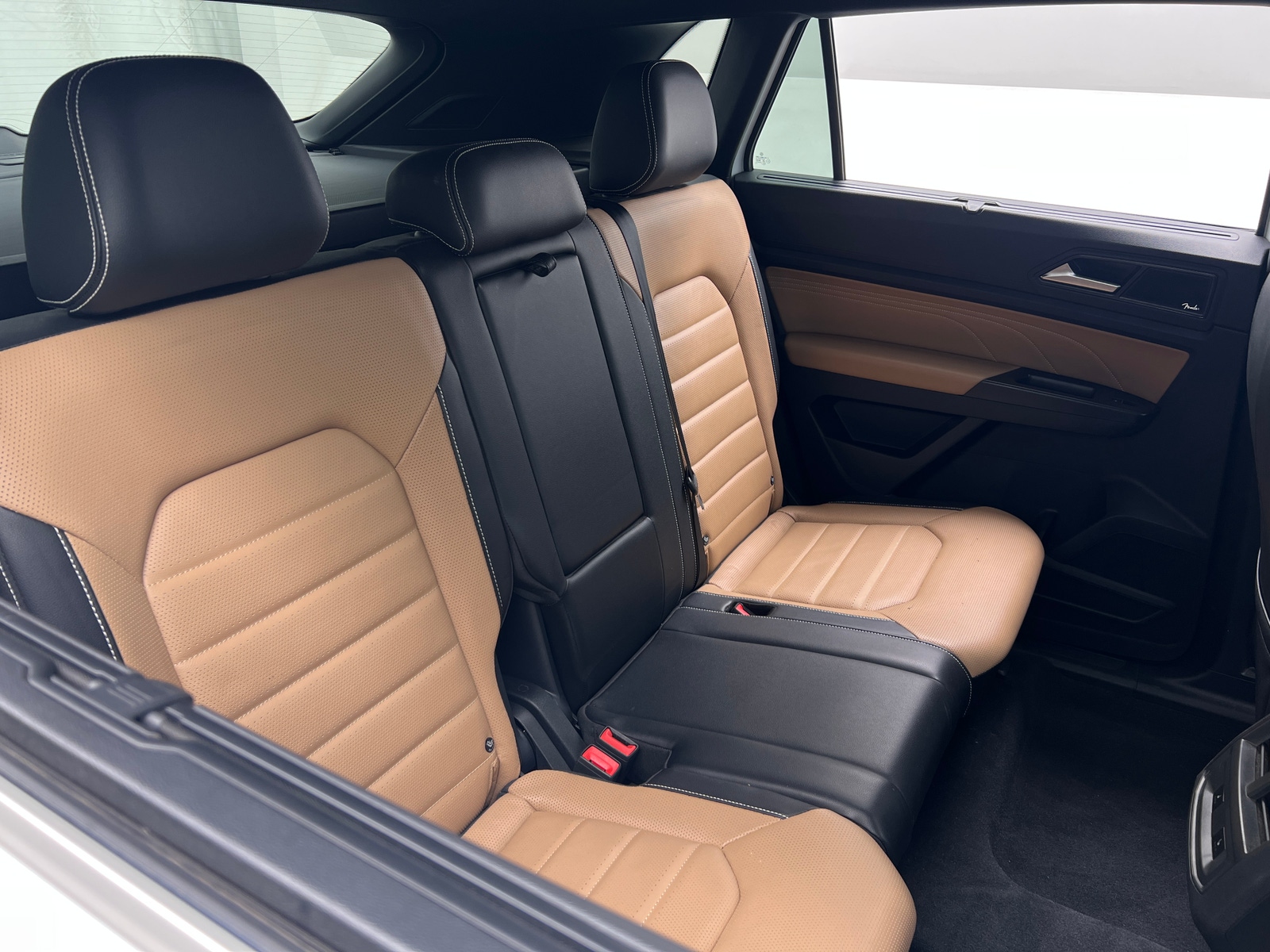 Thumbnail: 2022 Volkswagen Atlas - 5