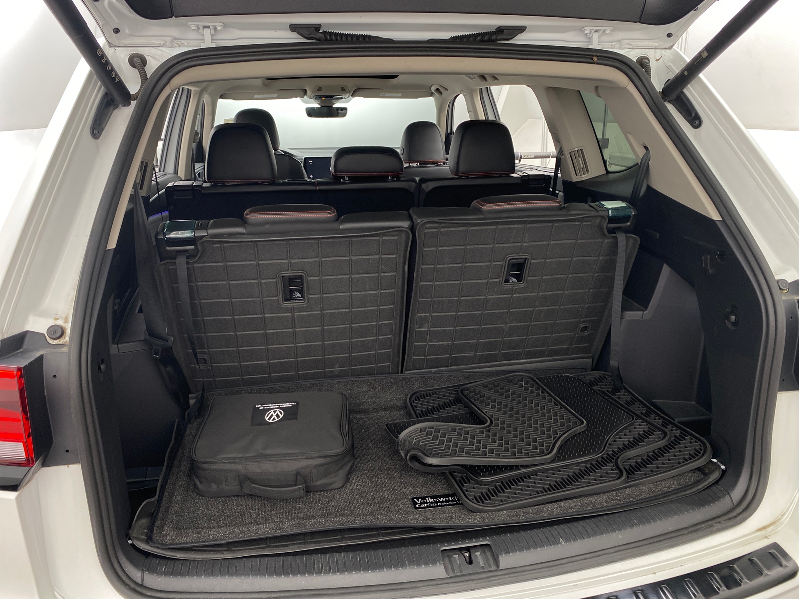 Thumbnail: 2024 Volkswagen Atlas - 6