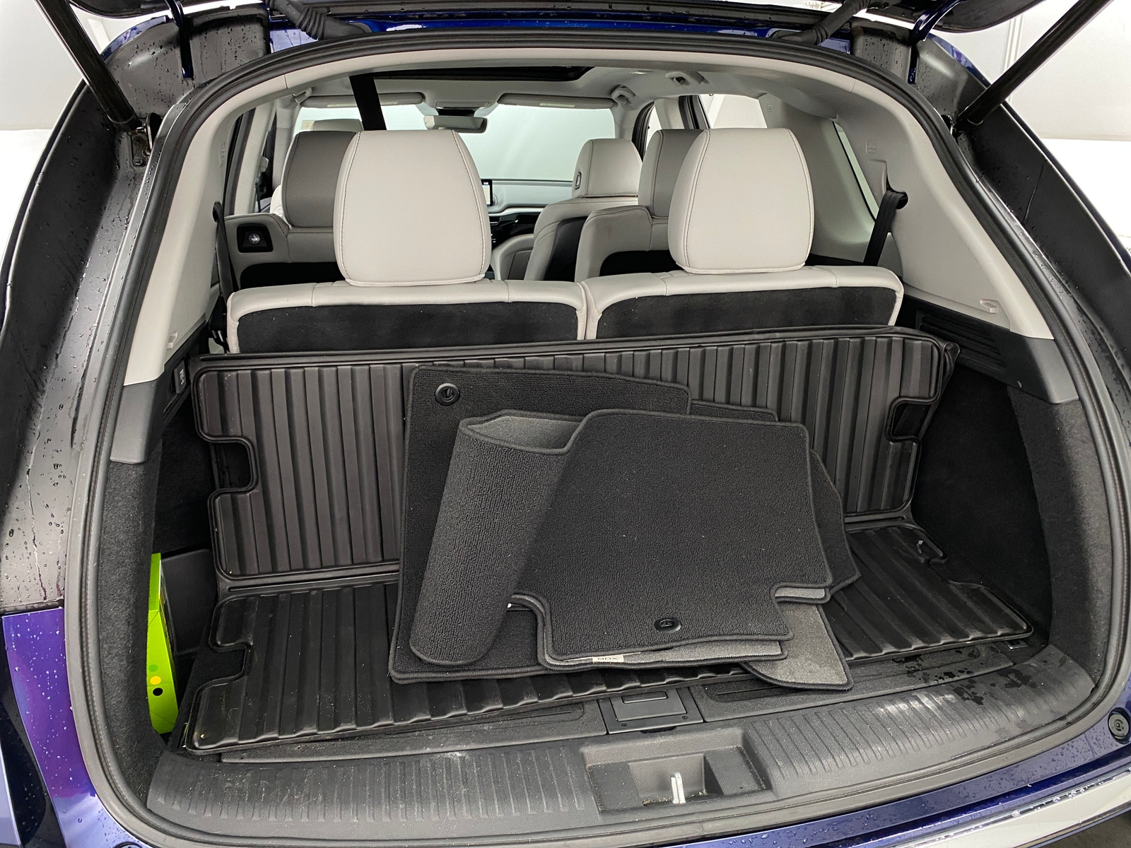 Thumbnail: 2023 Acura MDX - 6