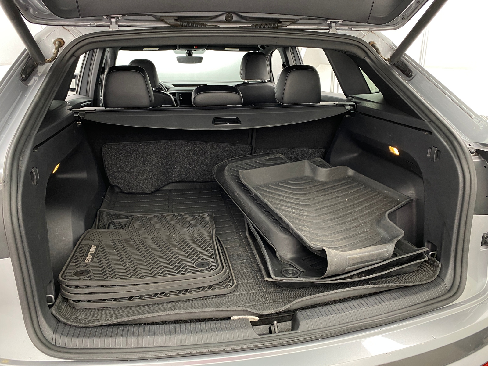 Thumbnail: 2021 Volkswagen Atlas - 6