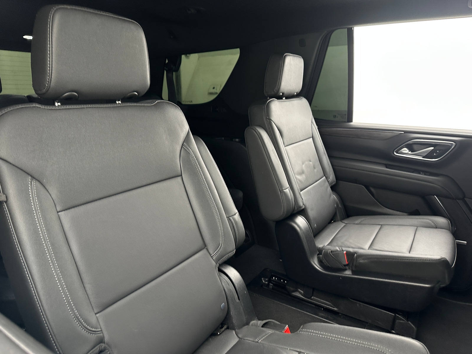 Thumbnail: 2022 Chevrolet Tahoe - 5