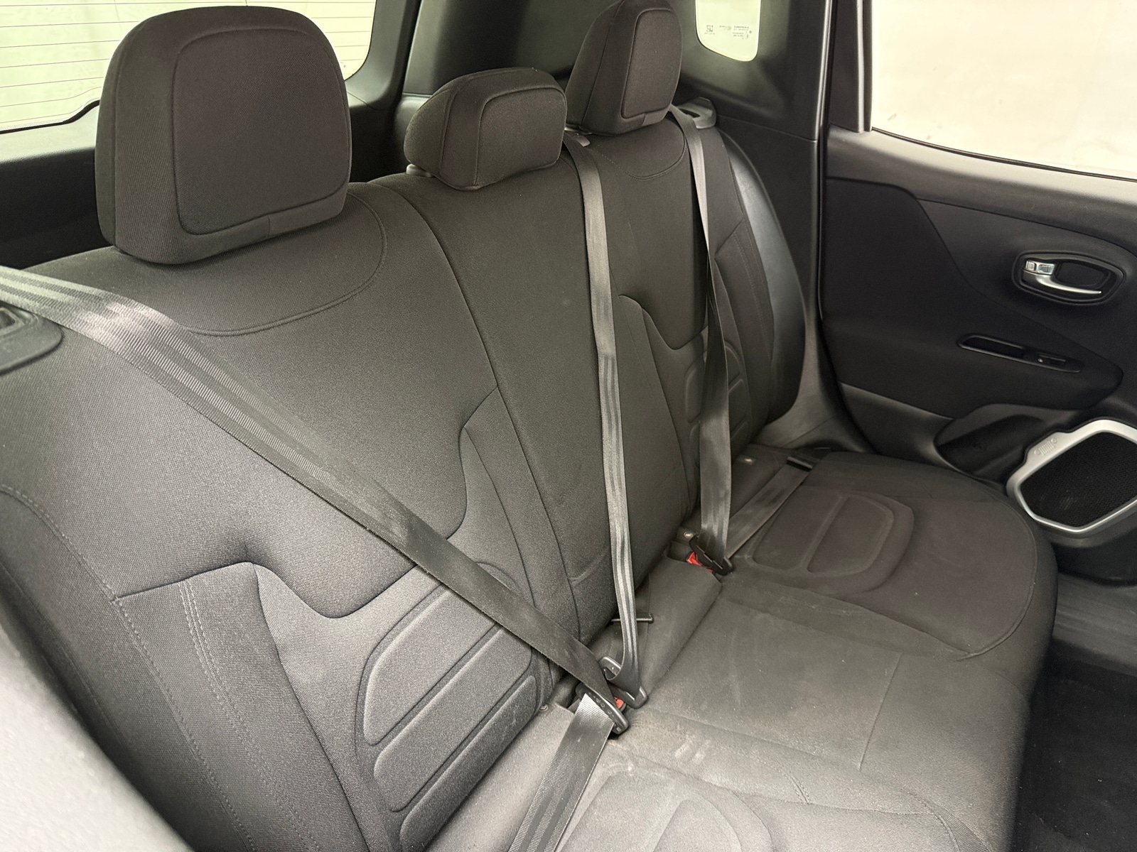 Thumbnail: 2018 Jeep Renegade - 6