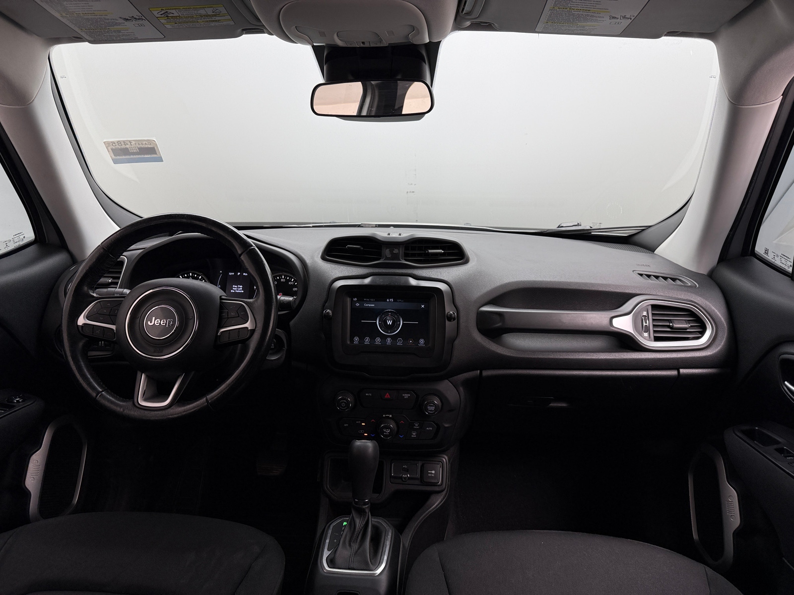 Thumbnail: 2018 Jeep Renegade - 3