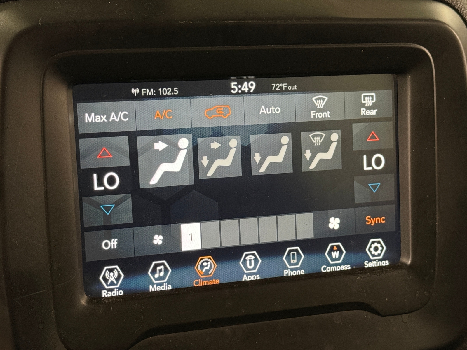 Thumbnail: 2018 Jeep Renegade - 4