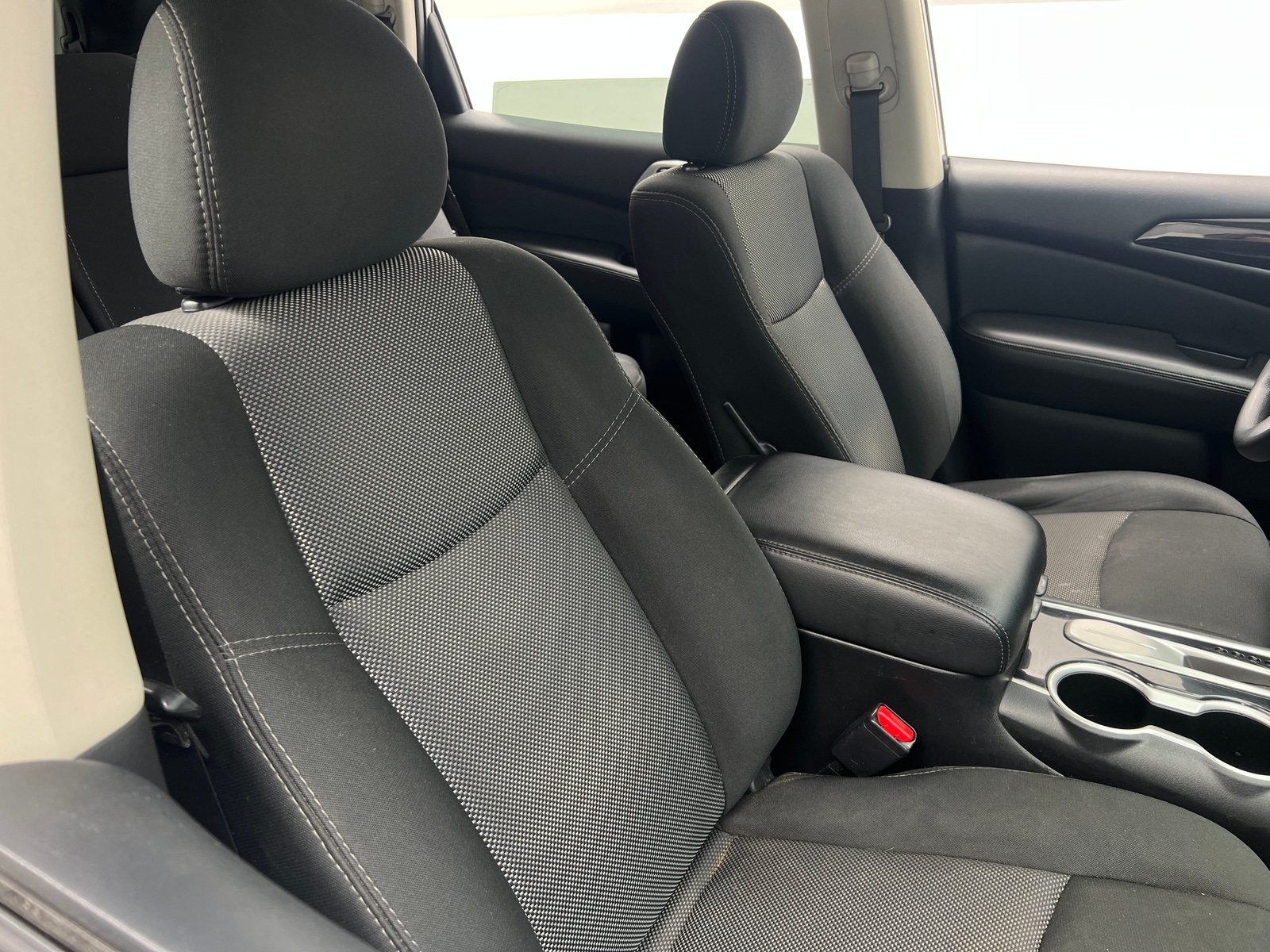 Thumbnail: 2020 Nissan Pathfinder - 2