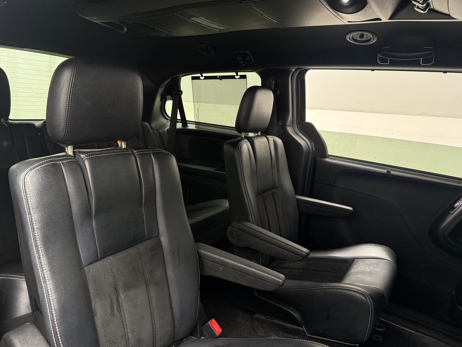 Thumbnail: 2017 Dodge Grand Caravan - 5