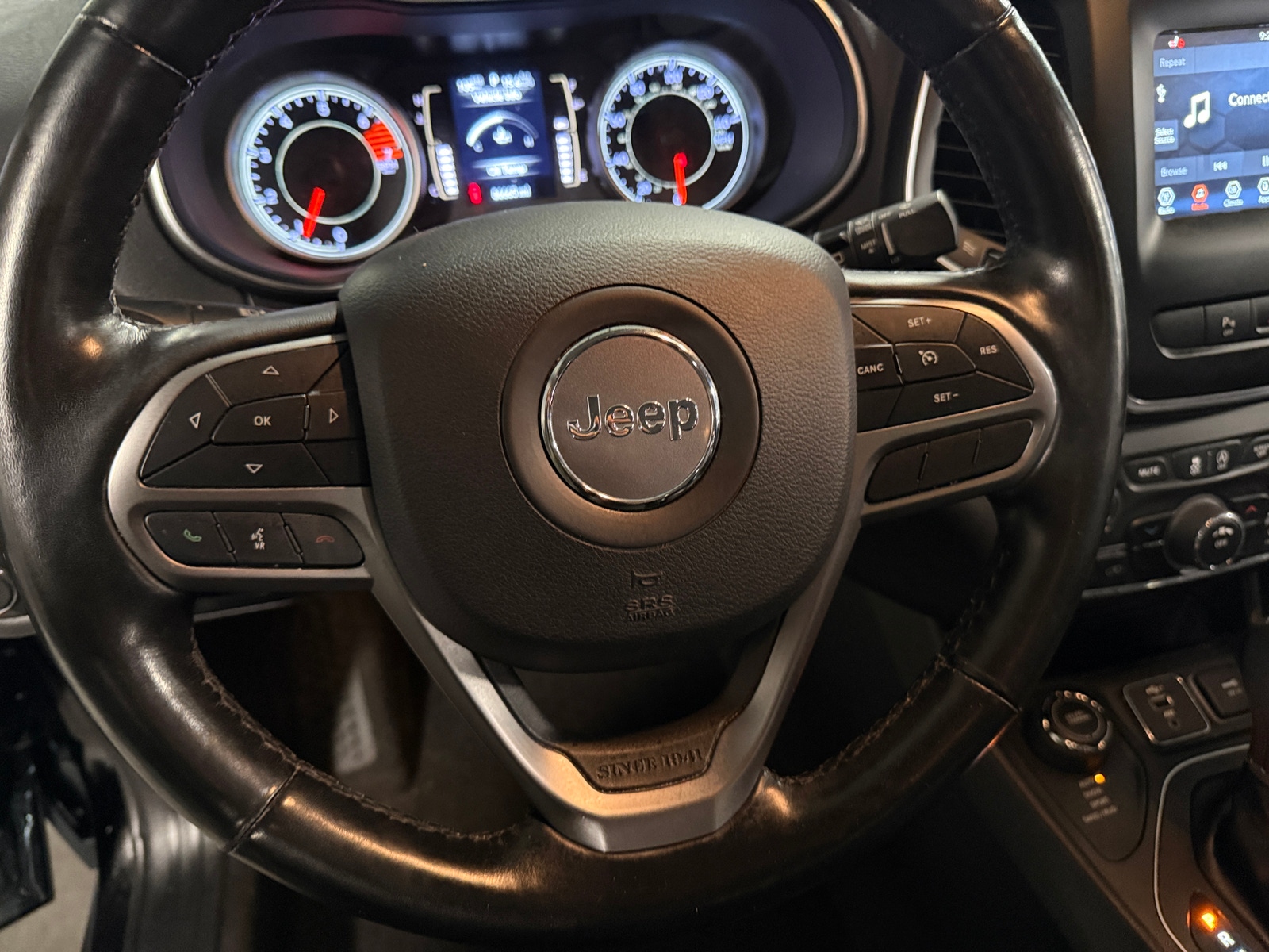 Thumbnail: 2020 Jeep Cherokee - 4