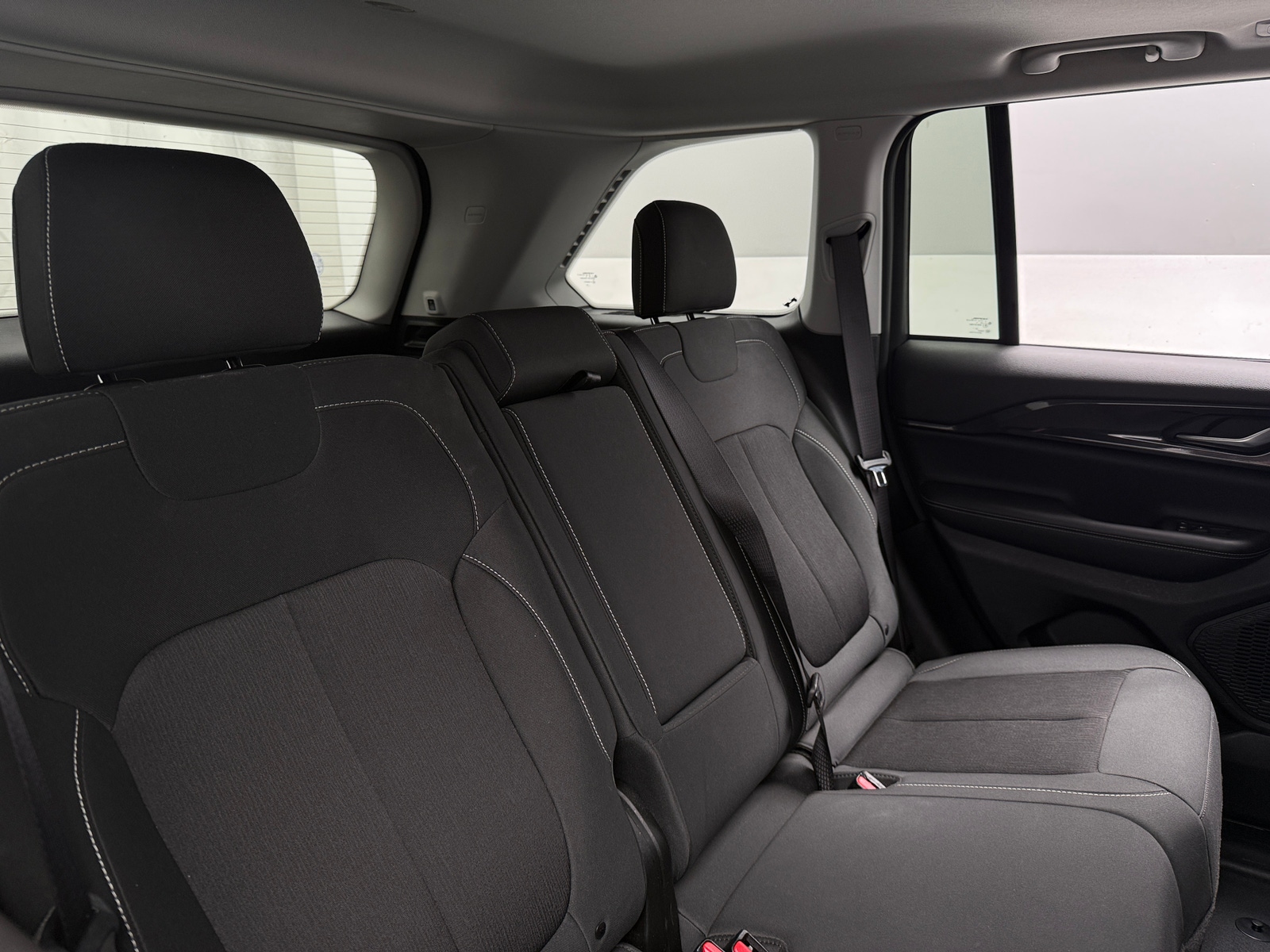 Thumbnail: 2023 Jeep Grand Cherokee - 6