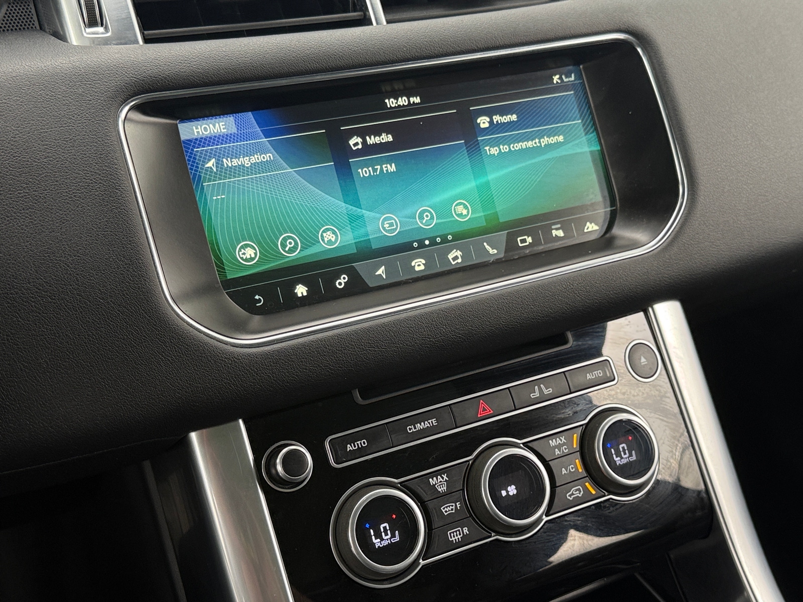 Thumbnail: 2017 Land Rover Range Rover Sport - 3