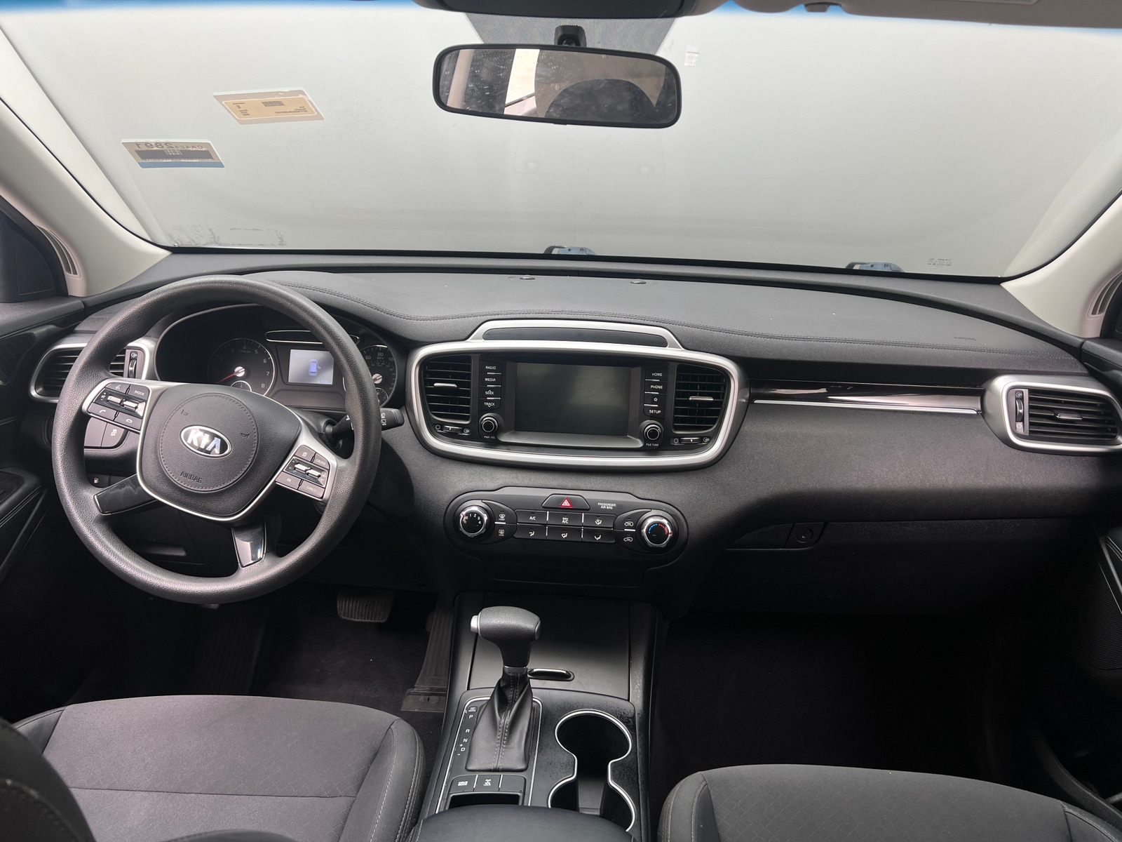 Thumbnail: 2020 Kia Sorento - 3