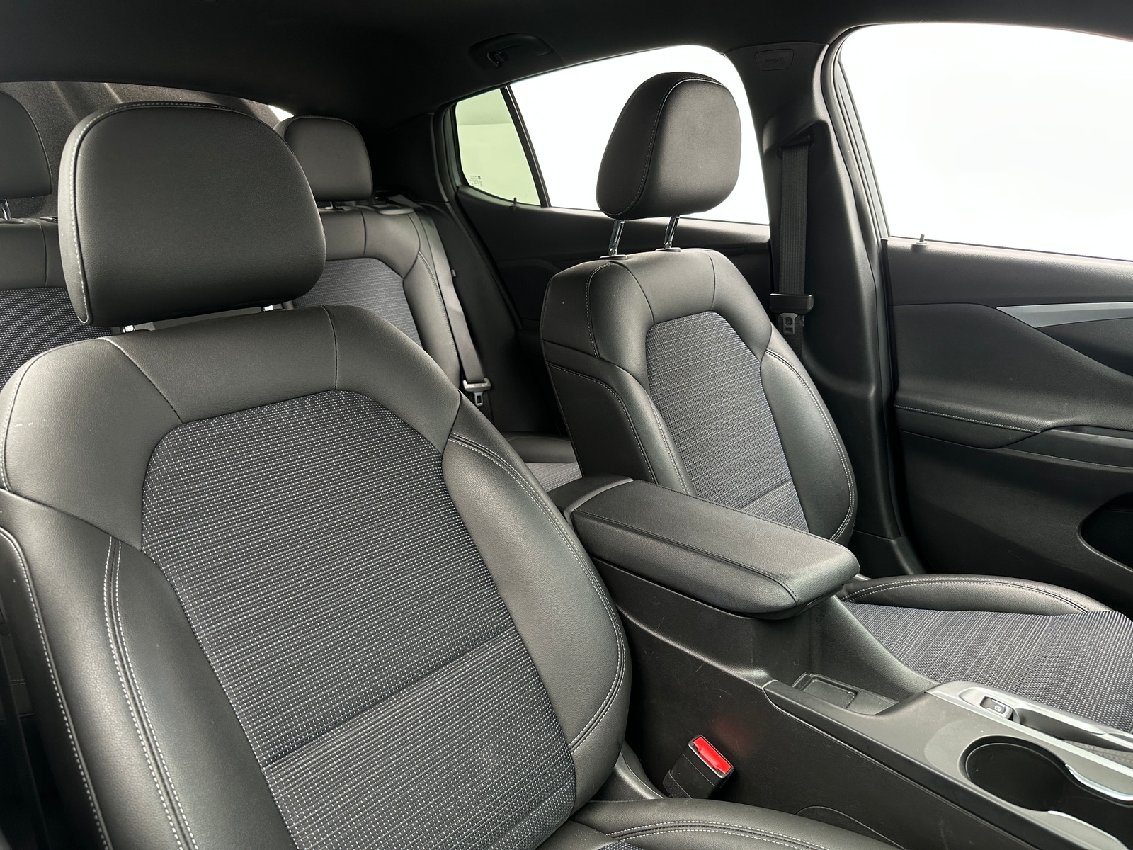 Thumbnail: 2025 Buick Envista - 2