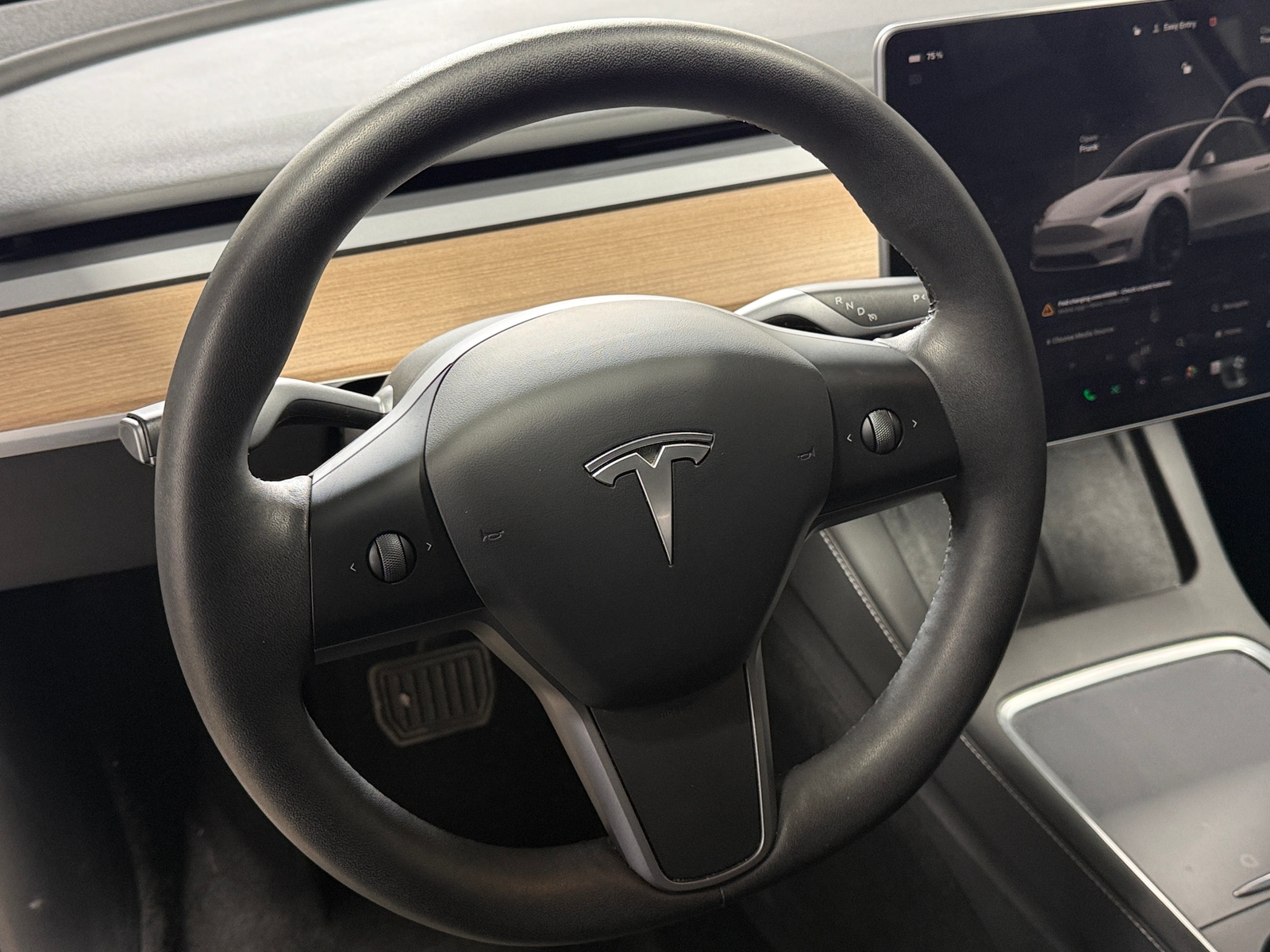 Thumbnail: 2023 Tesla Model Y - 4