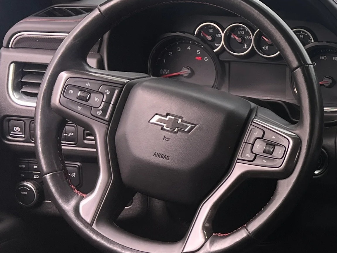 Thumbnail: 2021 Chevrolet Suburban - 4