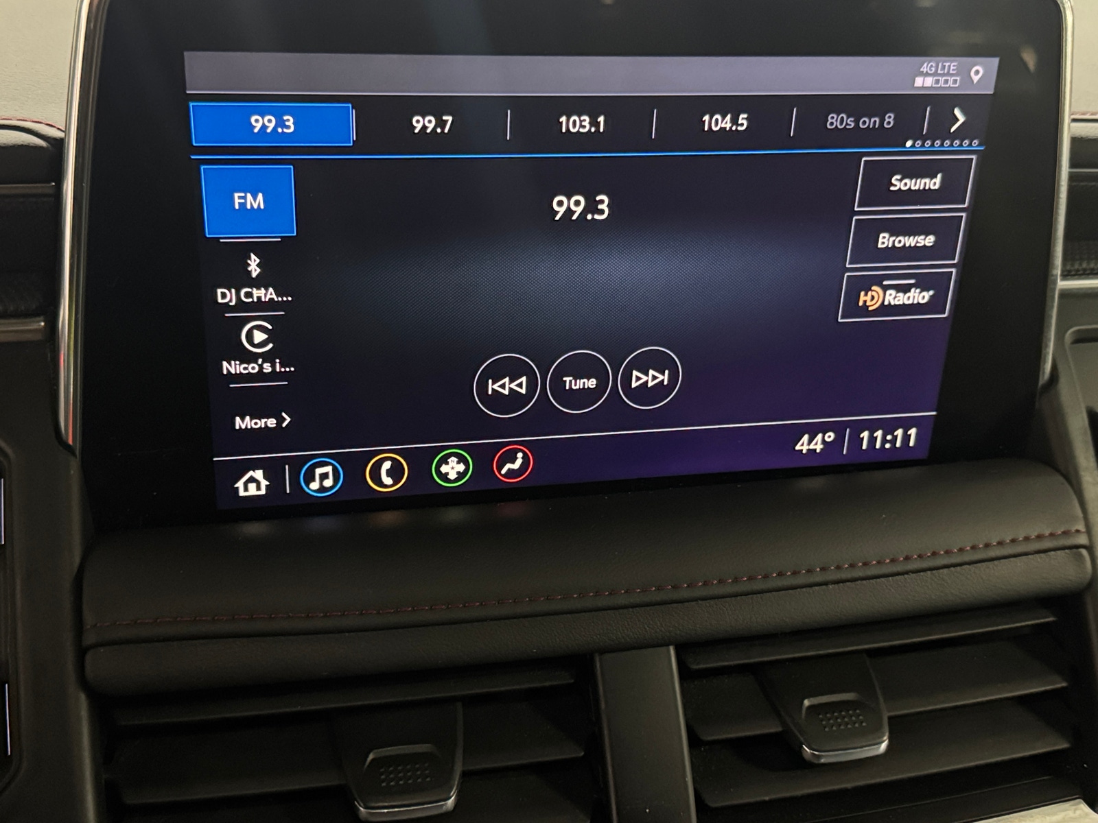 Thumbnail: 2021 Chevrolet Suburban - 3