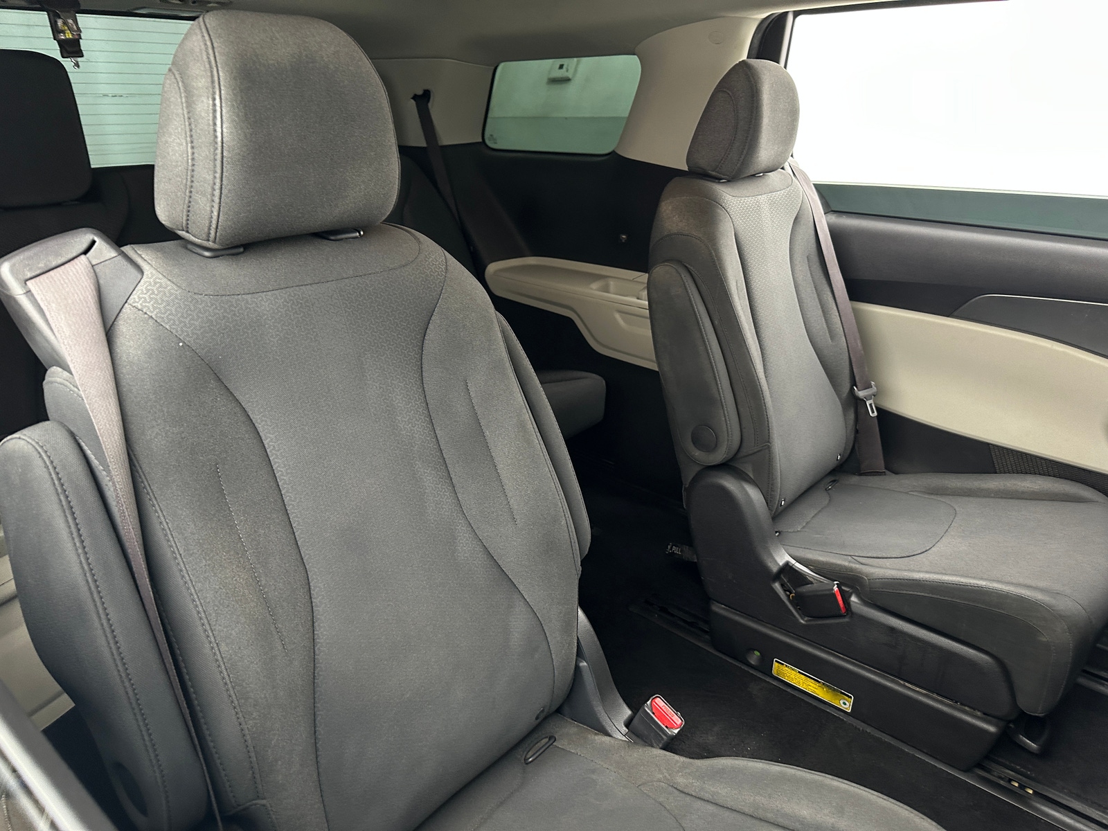 Thumbnail: 2022 Kia Carnival - 6