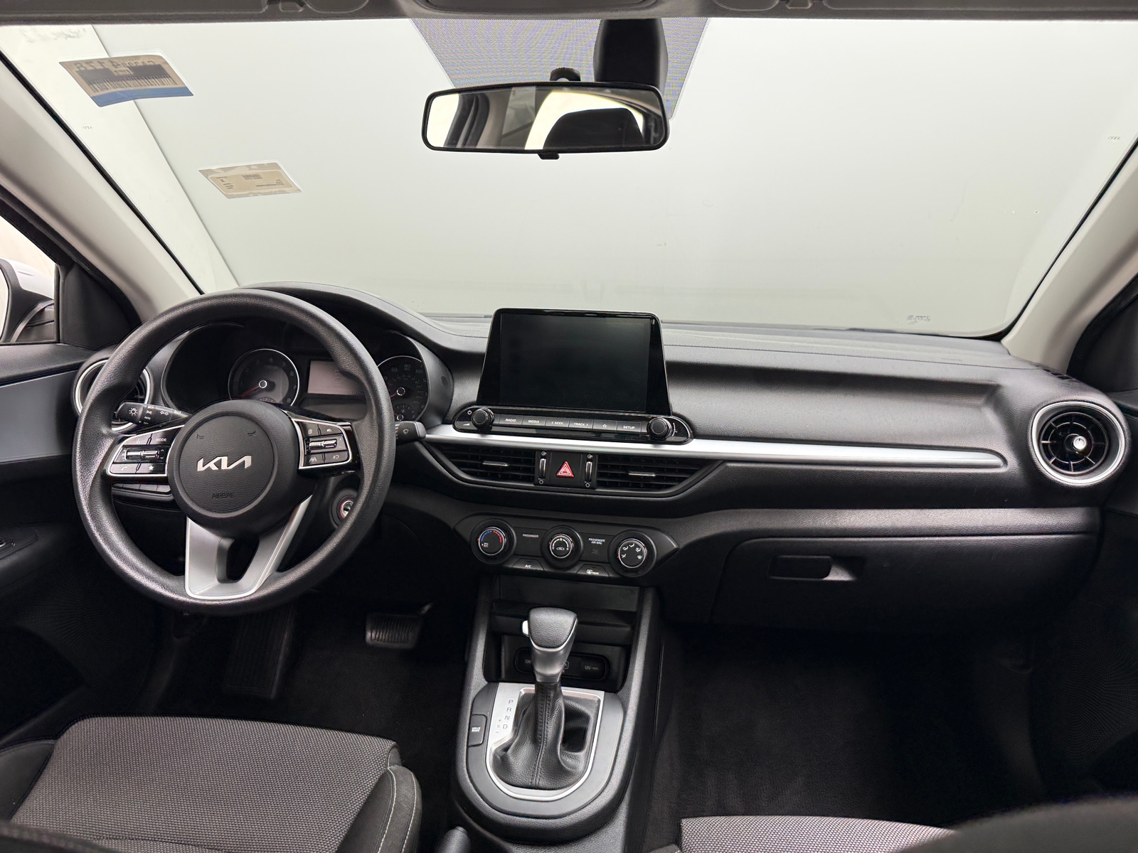 Thumbnail: 2022 Kia Forte - 3