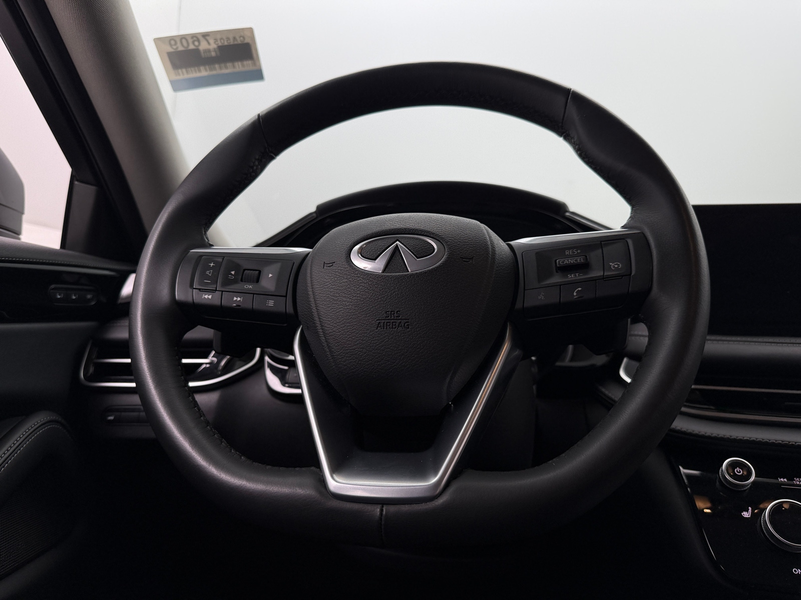 Thumbnail: 2025 INFINITI QX60 - 4