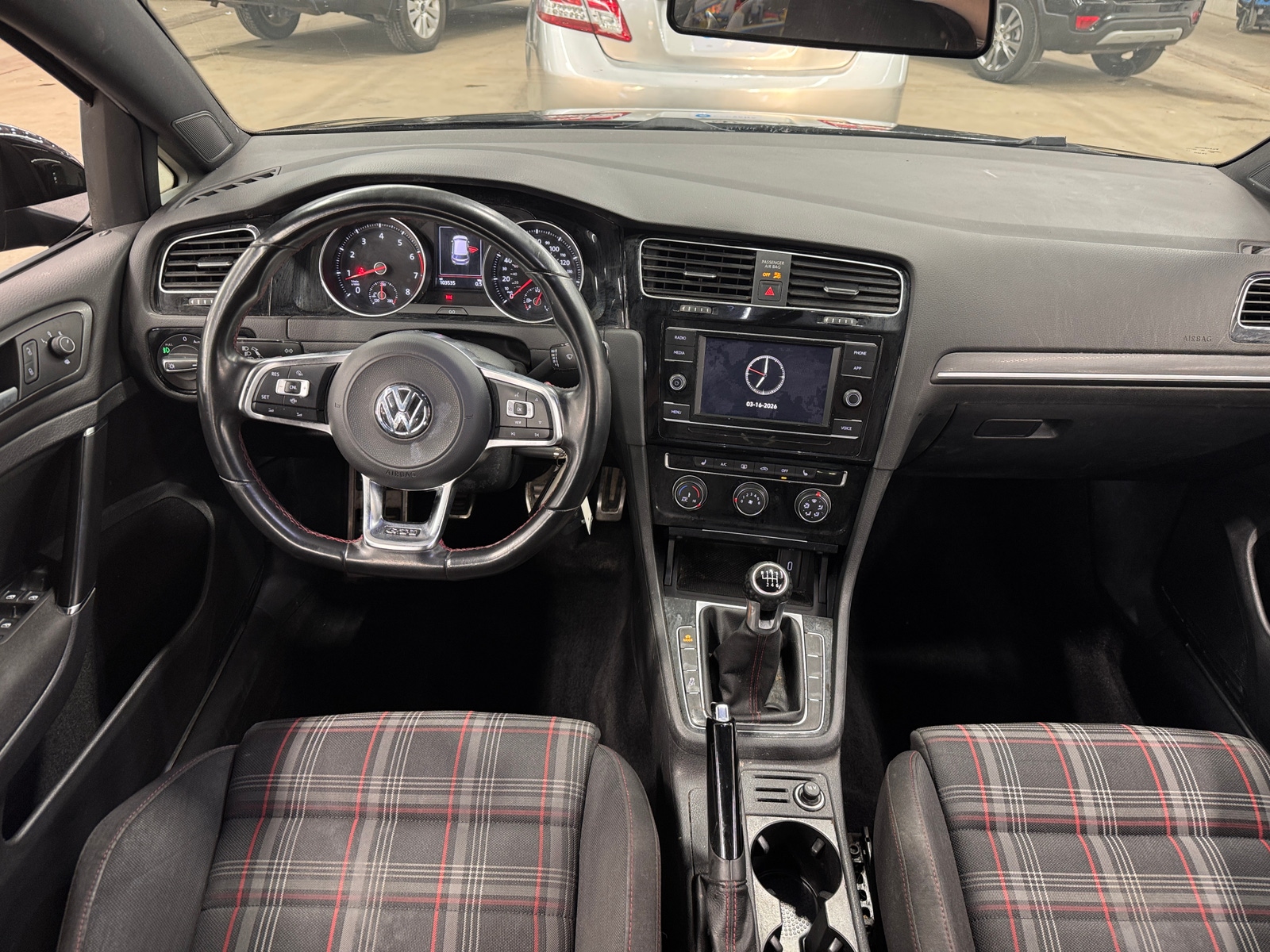 Thumbnail: 2021 Volkswagen Golf - 3