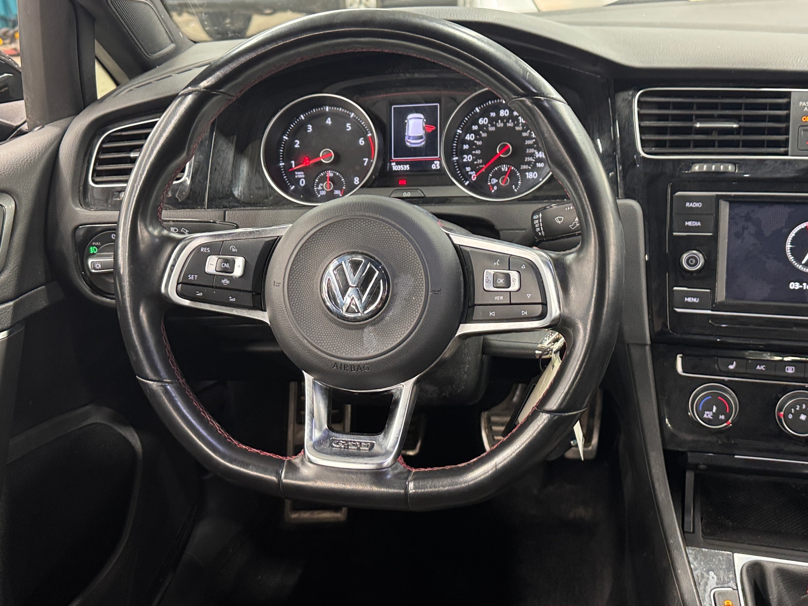 Thumbnail: 2021 Volkswagen Golf - 5