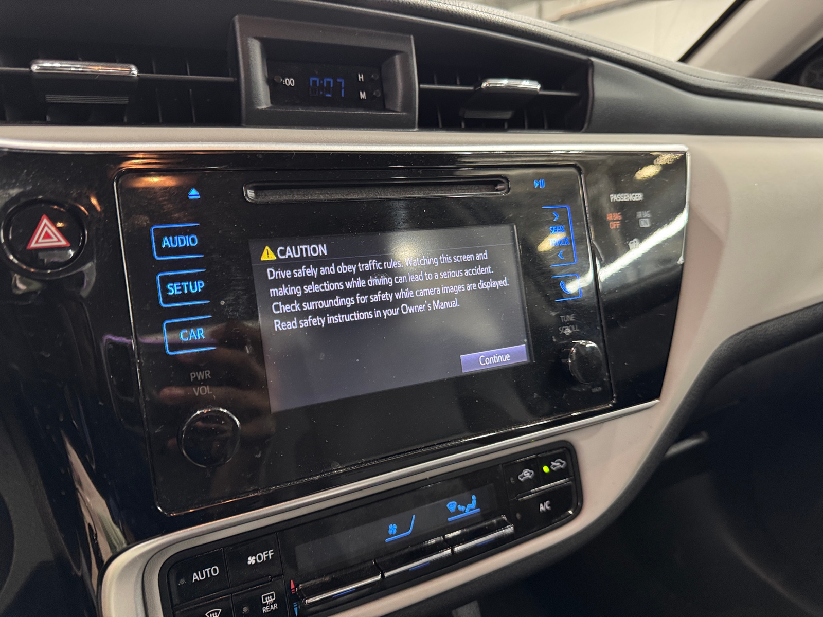 Thumbnail: 2017 Toyota Corolla - 4