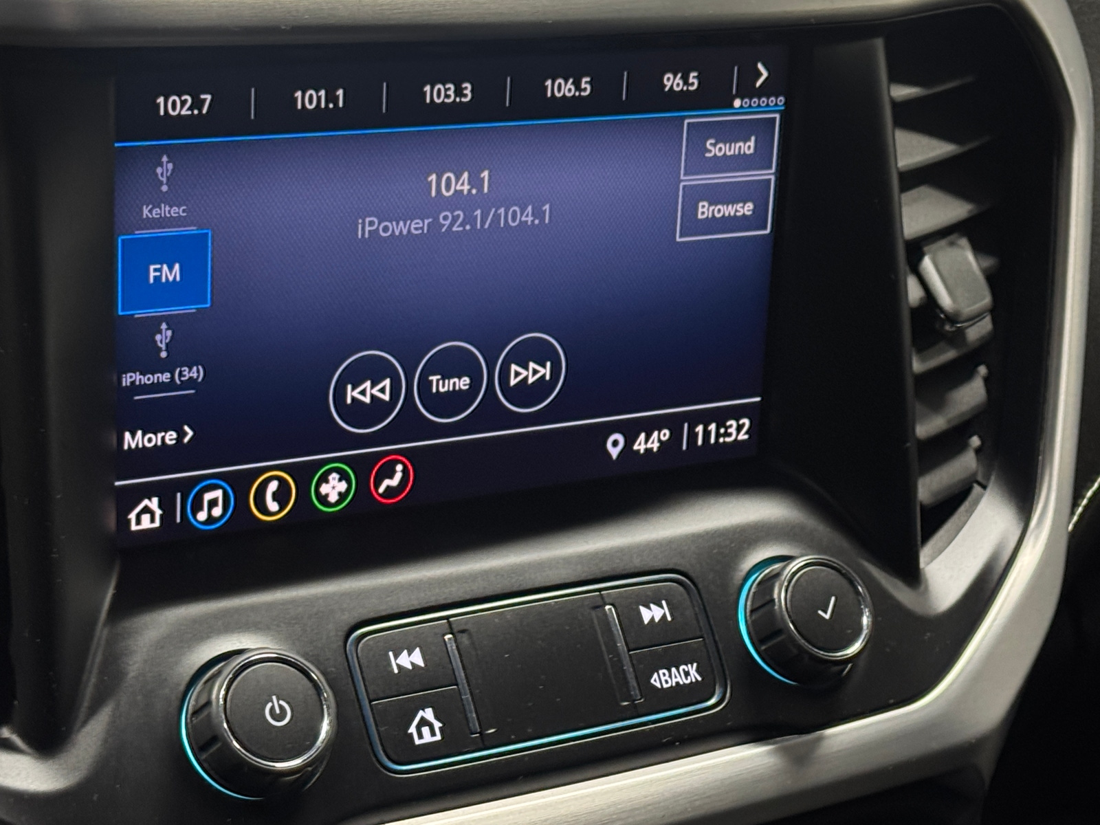 Thumbnail: 2020 GMC Acadia - 4