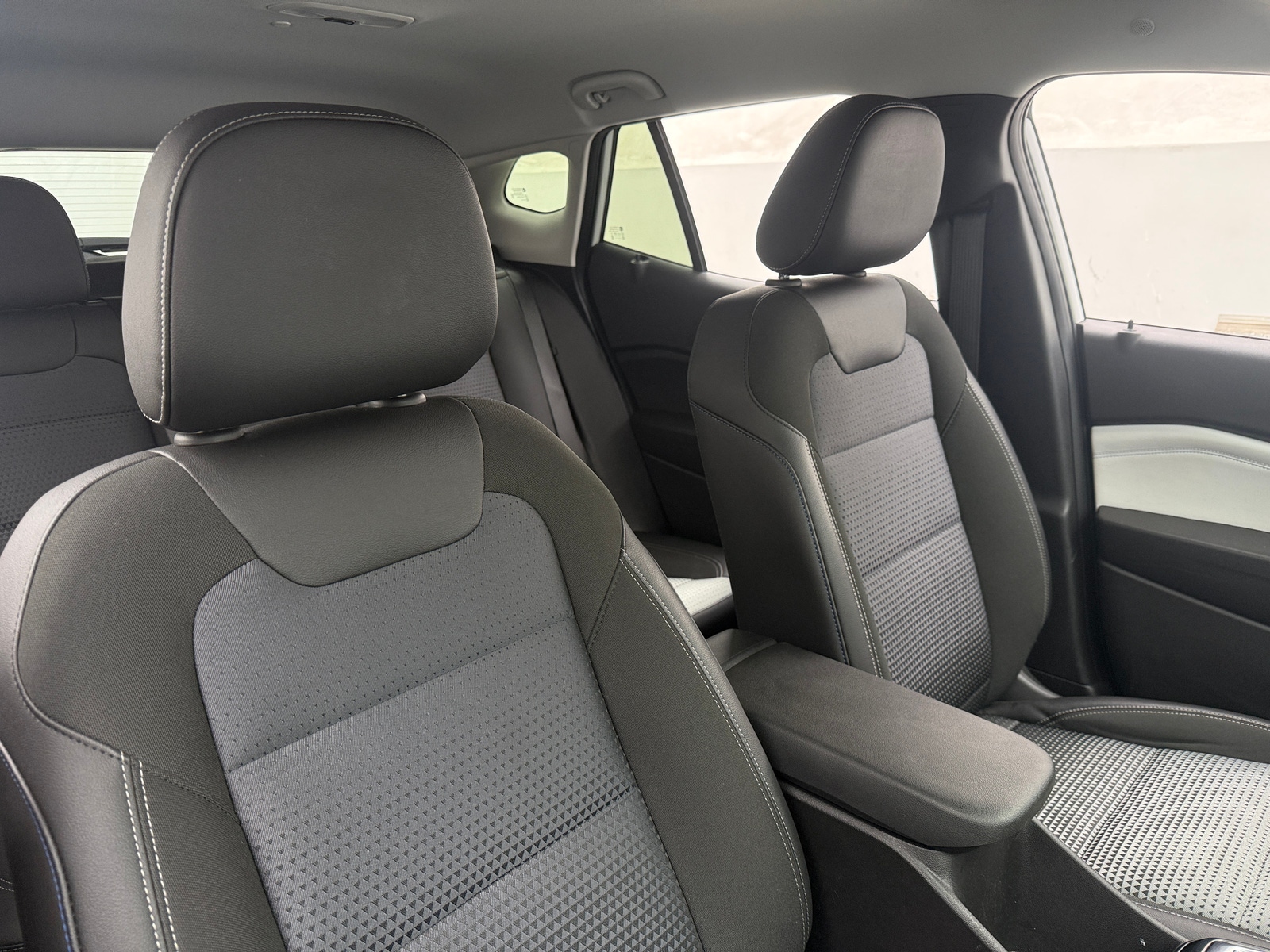 Thumbnail: 2025 Chevrolet Trax - 2