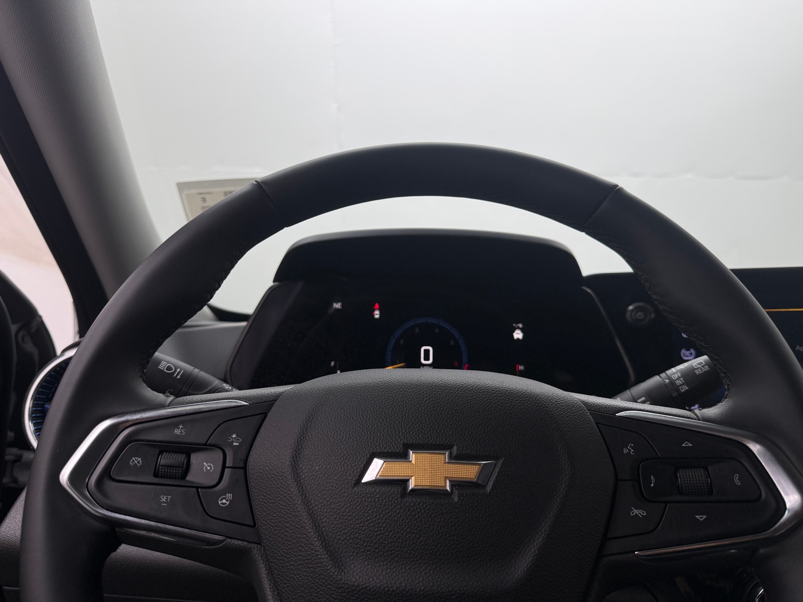 Thumbnail: 2025 Chevrolet Trax - 5