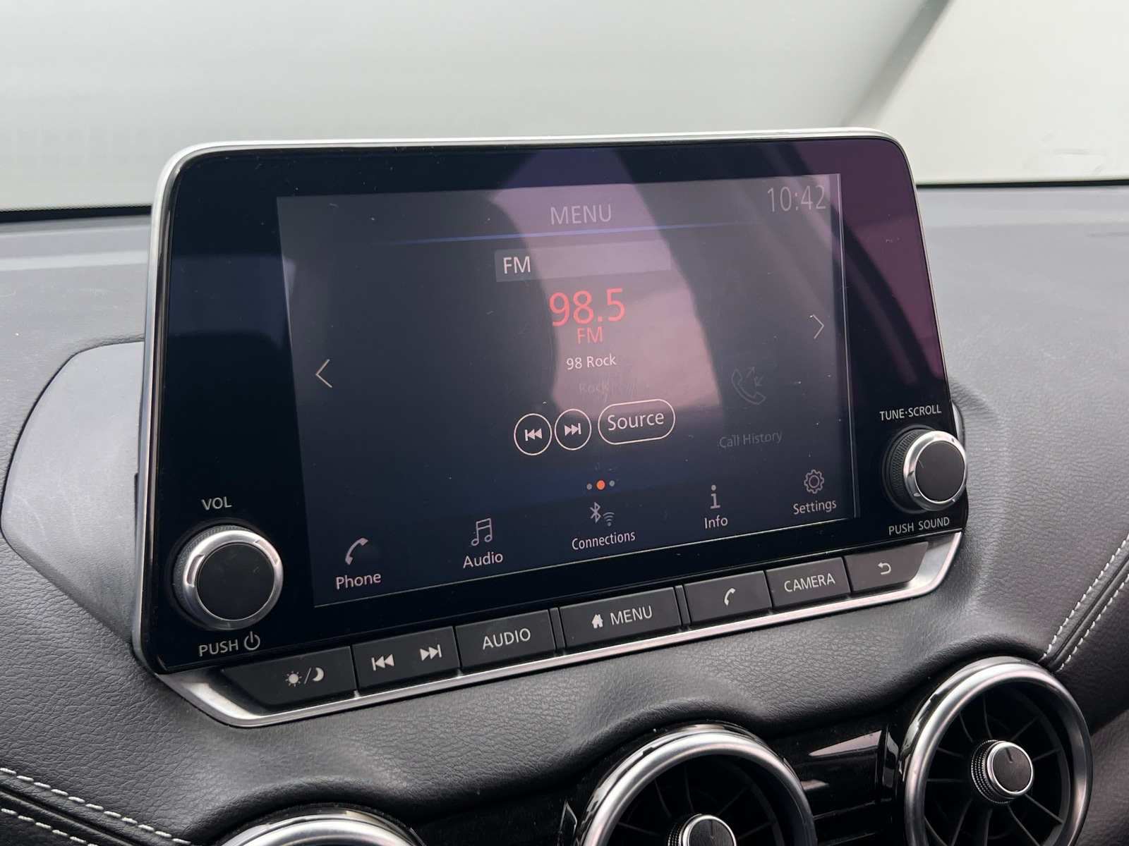 Thumbnail: 2020 Nissan Sentra - 4