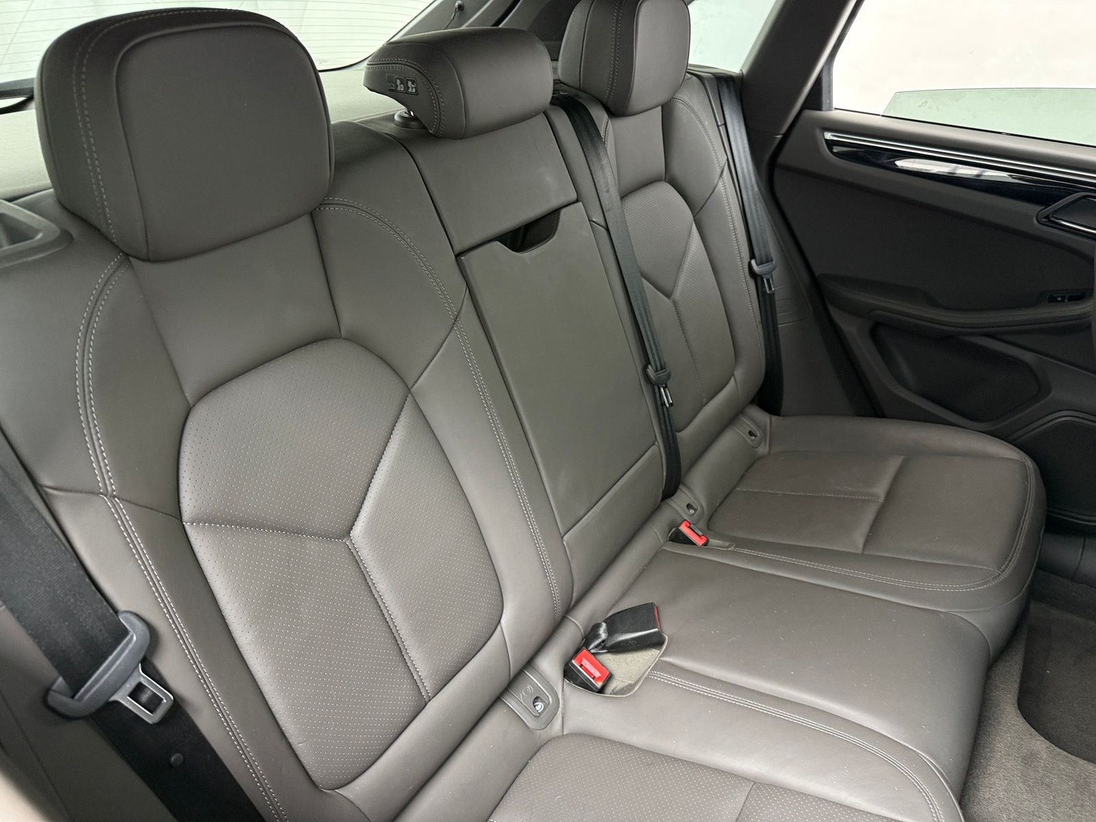 Thumbnail: 2019 Porsche Macan - 5