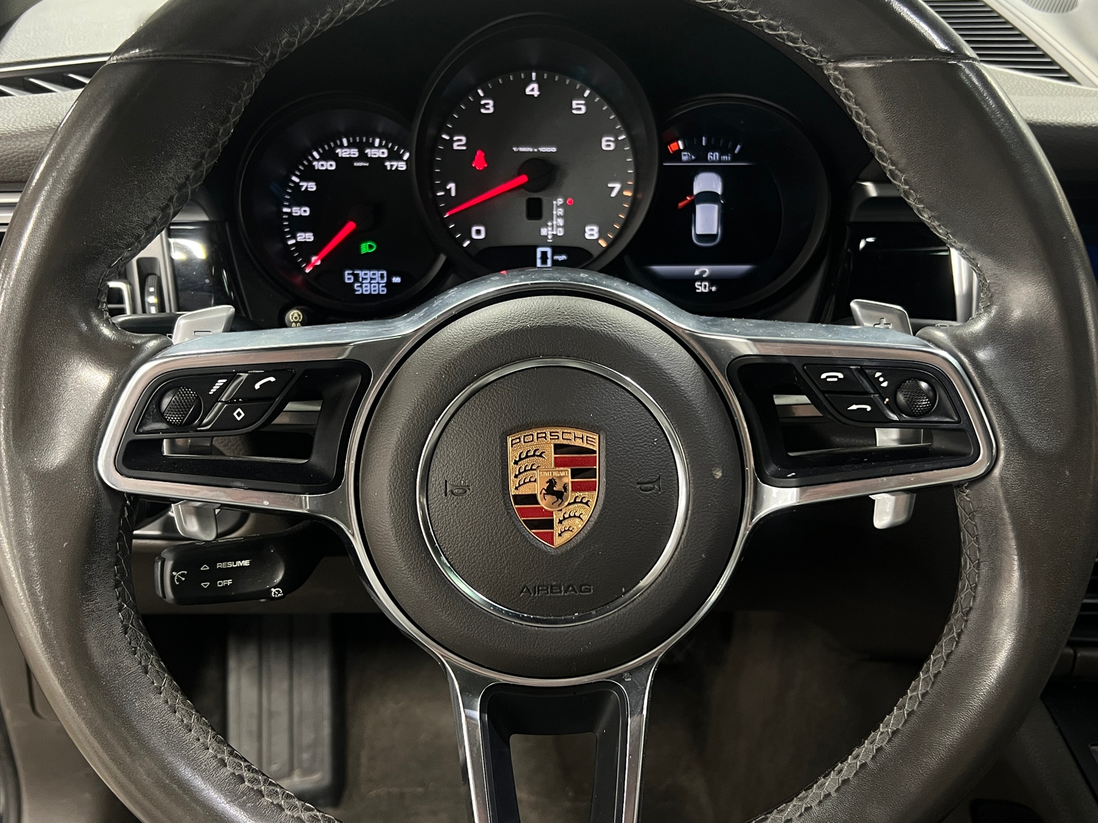 Thumbnail: 2019 Porsche Macan - 4