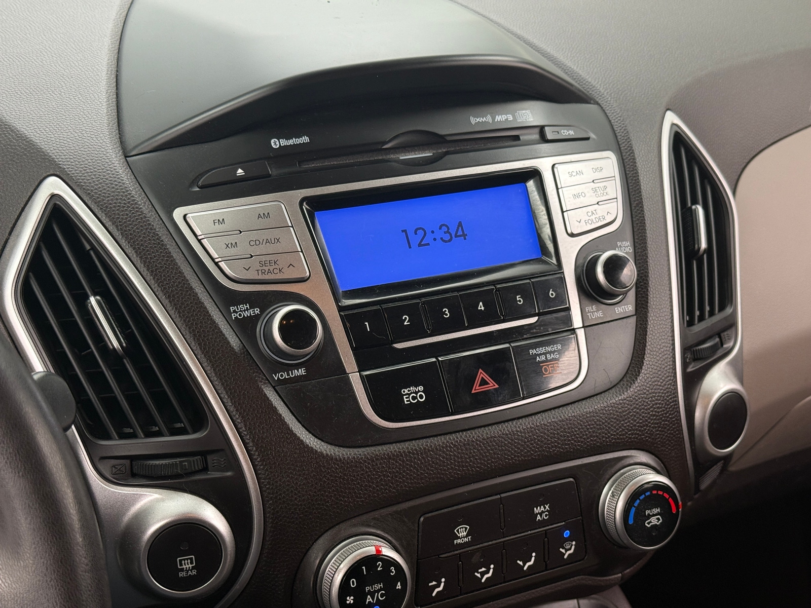 Thumbnail: 2013 Hyundai Tucson - 3