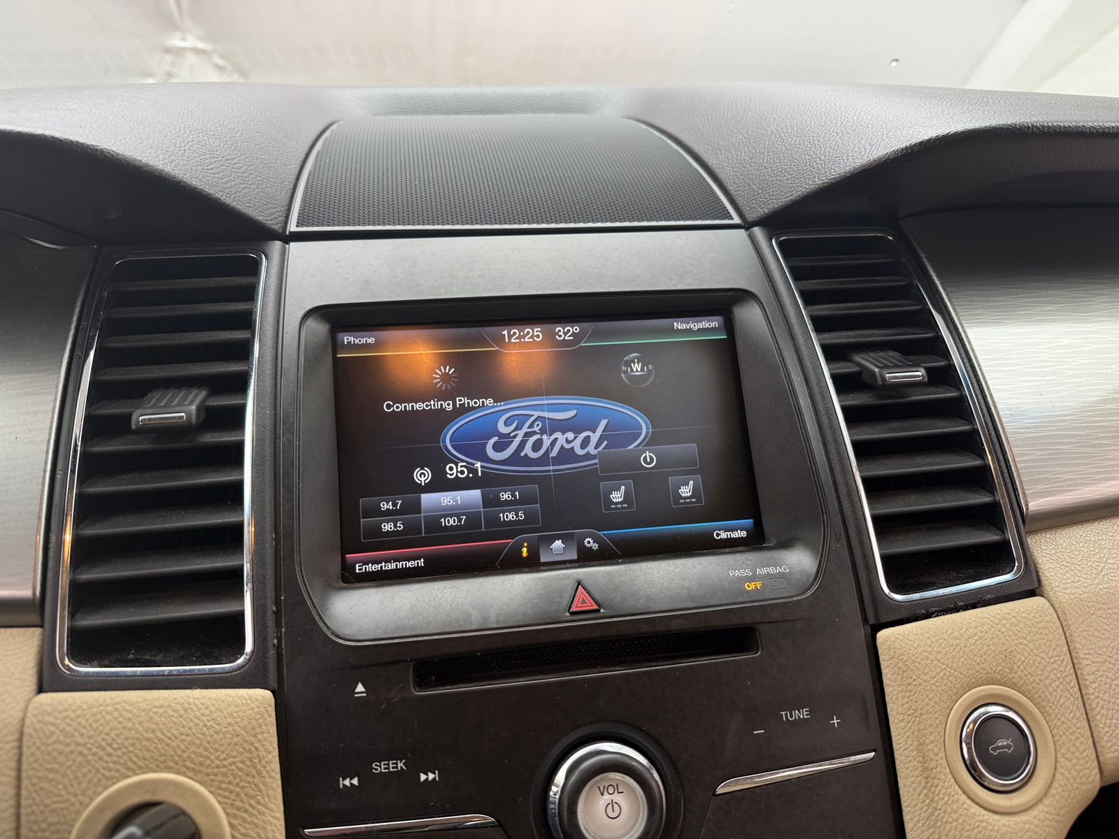 Thumbnail: 2014 Ford Taurus - 4