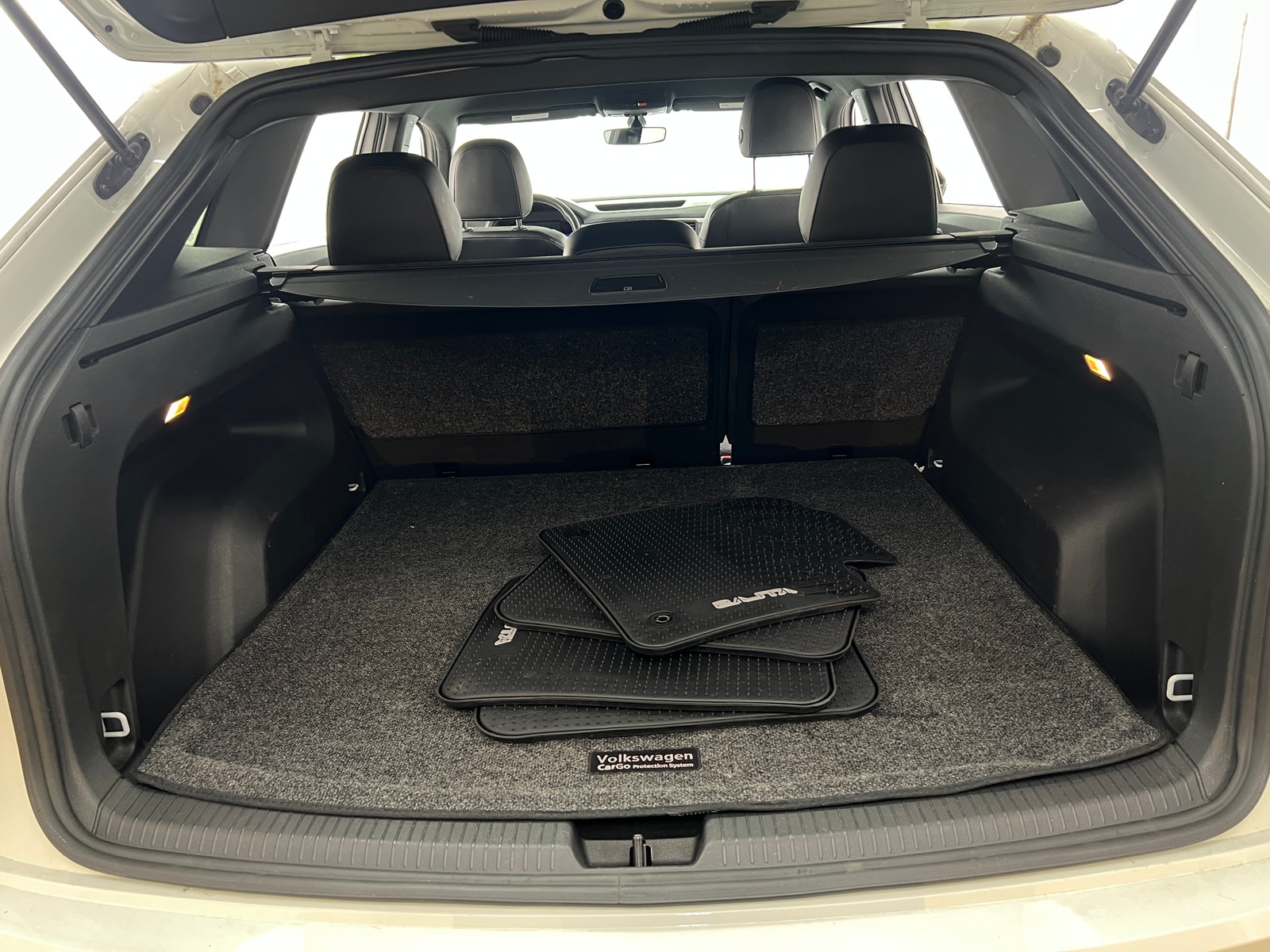 Thumbnail: 2022 Volkswagen Atlas - 6