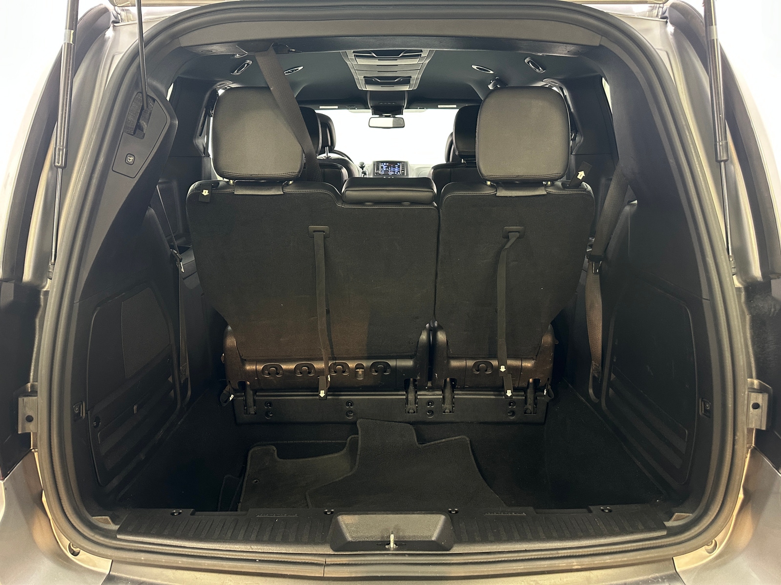 Thumbnail: 2019 Dodge Grand Caravan - 6