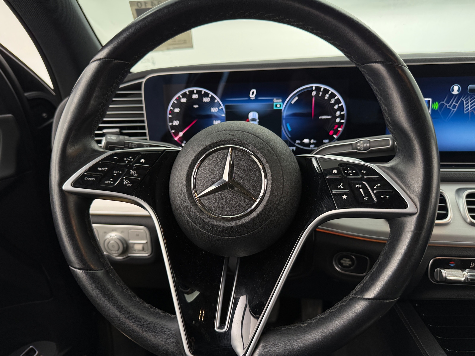 Thumbnail: 2024 Mercedes-Benz GLE - 4