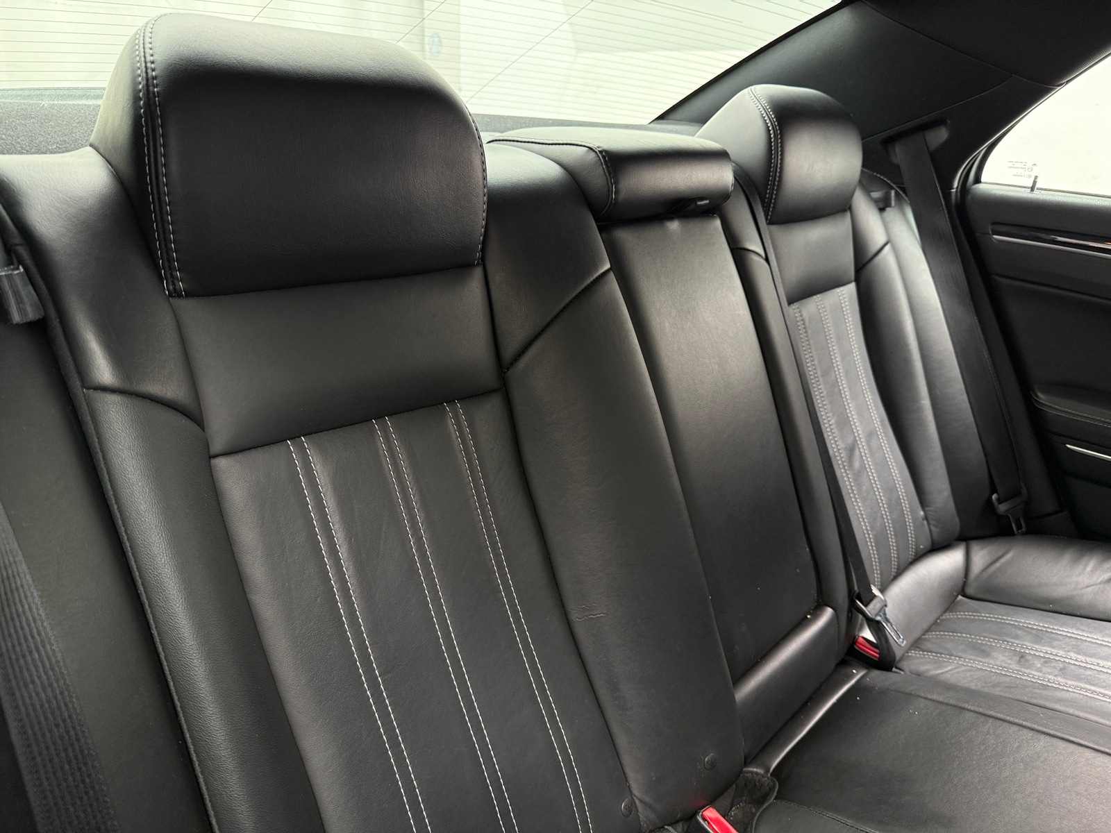 Thumbnail: 2018 Chrysler 300 - 5